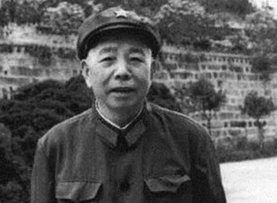 政治工作|同级别最低都是上将,他却一定要中将军衔,元帅出面都没劝住