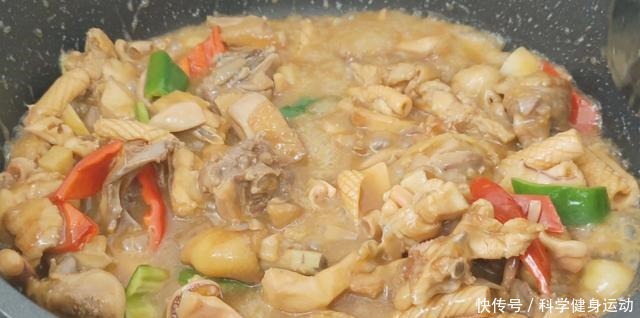 待客|待客桌上一定要有的一盘鸡,教你新做法,鲜嫩又入味,简单又开胃