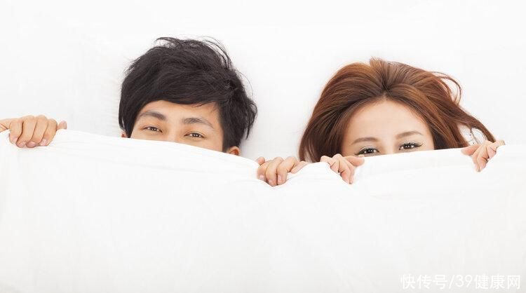 女生经期反应特别强烈是怎么回事(经期没忍住同房了，会有什么后果？为啥来月经的女生欲望会变强？)