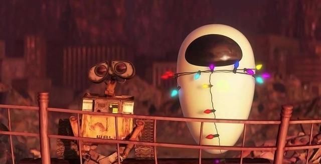  追爱|机器人总动员：一部乡土小青年对都市女精英的追爱成功指南