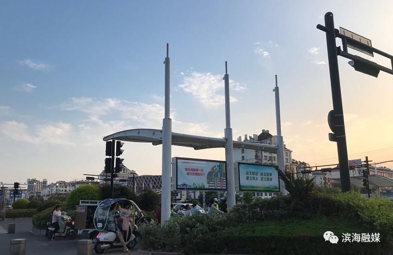  日晒雨淋|再也不怕日晒雨淋了！滨海这个路口的遮阳雨棚正式上线了…
