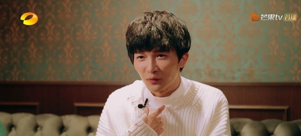 走出|周深走出家门首战告捷,而蔡程昱的反向神预言,让周深气到黑脸