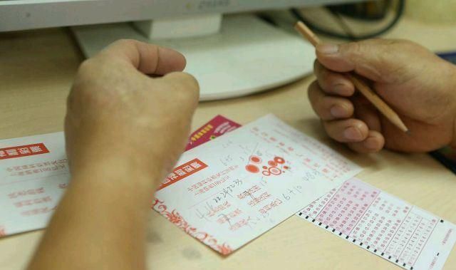 中大奖|买彩票为何中不了大奖，店老板“透底”，可能你“输在”这3点上