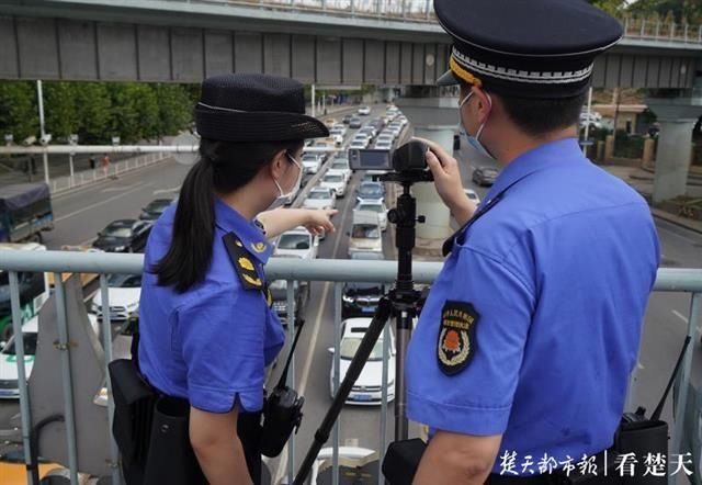 武昌区|向车窗抛物说不!武昌区2000余部电子眼上线全天候抓拍