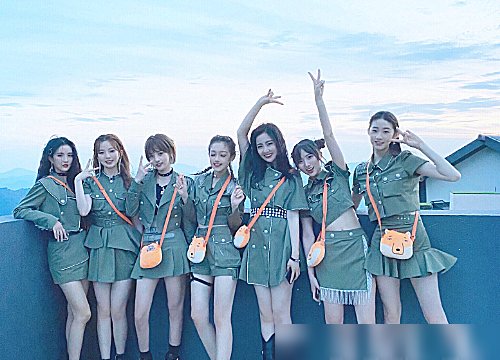  组合|最美偶像排名：R1SE第2，硬糖少女排THE9前面，百分九第8