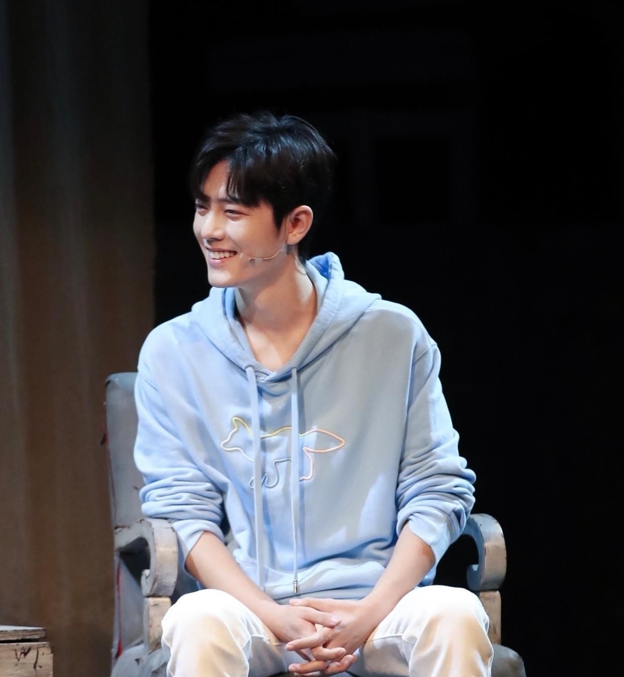 现场|《人民文娱》发布现场花絮, 肖战惊鸿一面, 大合照靠边站