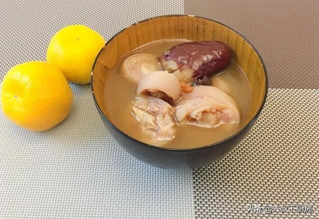 香气|砂锅煲汤很容易，大叔教你猪尾汤，香气浓郁，简单易学，非常好吃