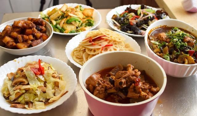 素菜|妹妹一家来吃饭,3个肉菜4个素菜,简单好吃全部光盘