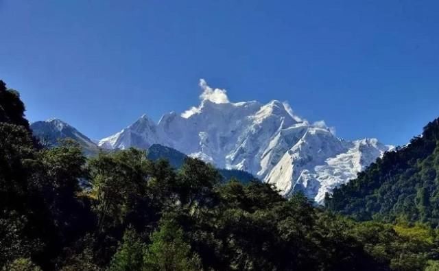  云雾|墨脱是曾经的“高原孤岛”，现在是隐逸在云雾中的旅游圣境