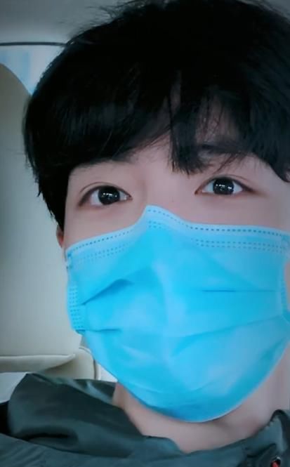 福利|肖战8月10日上线发福利！撸猫喝咖啡满屏小情调，粉丝大呼：好苏