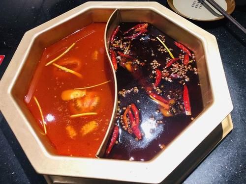 聚餐|和小伙伴在北京这家有名的串串香聚餐，猜猜3个人吃了多少串？