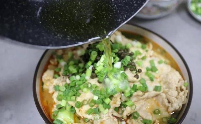 软弹|【健康美食】嫩滑鲜香,软弹不燥的水煮肉片~