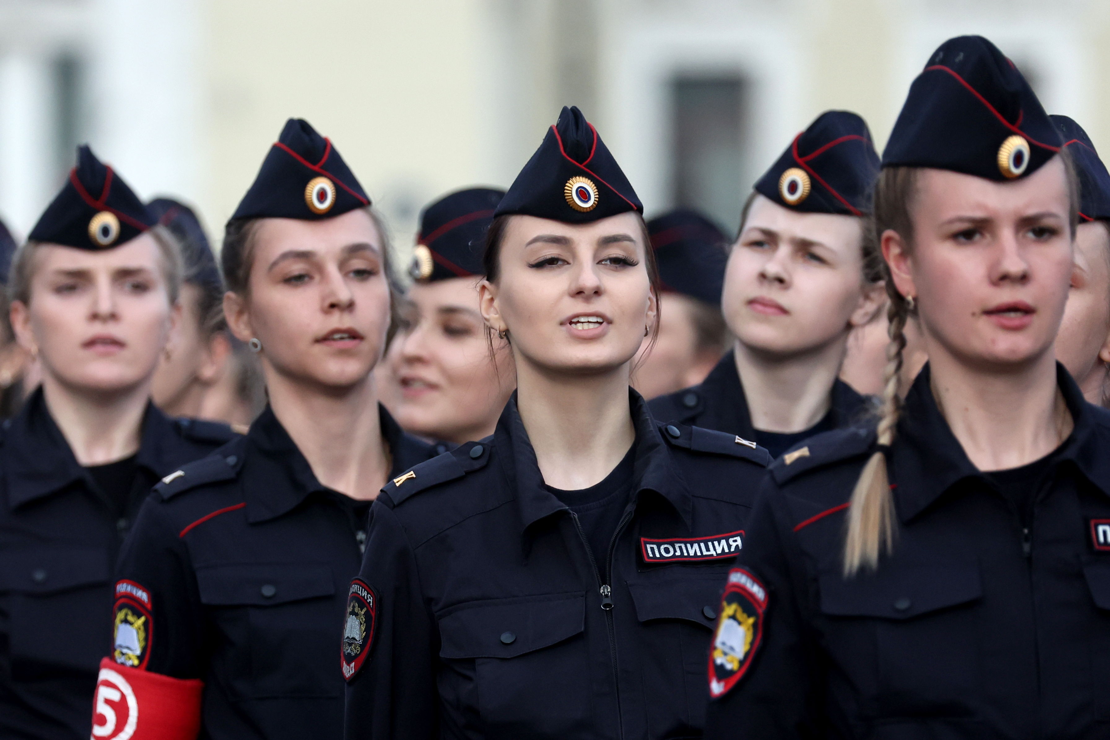 俄罗斯圣彼得堡举行胜利日阅兵彩排
