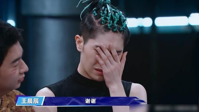  街舞|《街舞3》肖杰淘汰，钟汉良不应该被骂，疗养身体让肖杰直通决赛