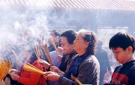 封建迷信|封建迷信害死人，盘点那些触目惊心的迷信真实案例