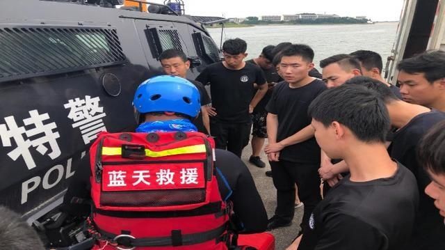  分局|威海文登蓝天救援队与威海市公安局文登分局举办水域救援专题培训