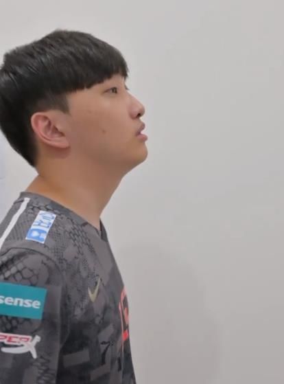 GEN|LGD败给GEN后，队员心态爆炸！xiye一脸失落，小花生彻底自闭了