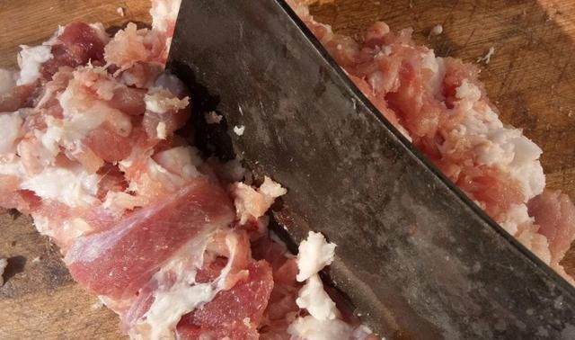 怪味|调肉馅,最忌放“这2味”调料,很多人不懂,难怪饺子不香有怪味
