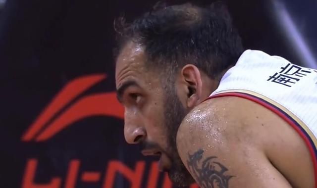 给力|爆冷！“巨人杀手”惨遭五连败 76分25板，外援真的太给力了