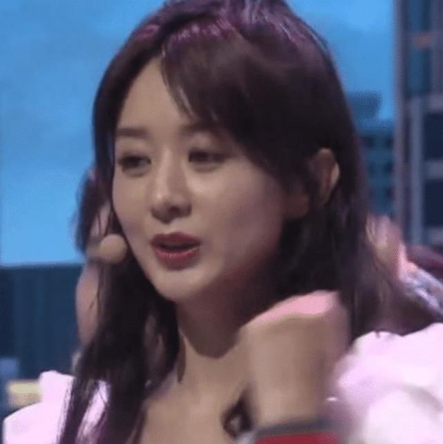  美颜|快本导演太会玩拍，拍赵丽颖近照时突然关美颜，真实形象让人想取关