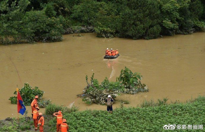  安置|铜仁 山体滑坡受困6人已得到救援安置，失联人员降至6人！