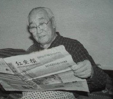 重用|被主席评价不可重用的江腾蛟,曾将许世友气回老家,晚年过得如何