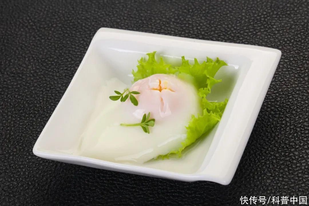 每天吃一个鸡蛋身体有怎样的变化(每天吃1个鸡蛋，身体会发生什么变化？)