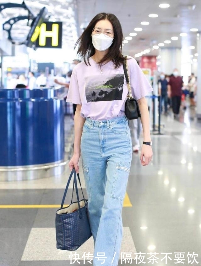 美真|刘雯的美真特别,穿一身“老爸风+珍珠”,又飒又时髦谁也比不过