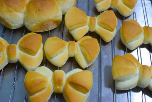 柔软|孩子早餐爱吃面包,蟹姐晚上做一盘,配方简单,柔软拉丝