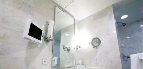  老师傅|50岁老师傅专攻卫生间装修，教你解决干湿分离、臭味、采光问题