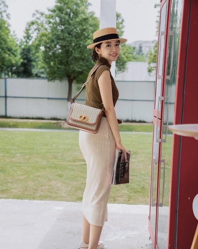 搭配|对三木不服不行,衣品好就算了,在包包的搭配上居然也如此优秀