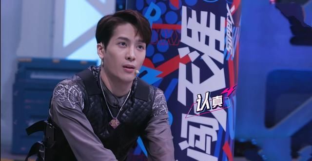  冠军|《街舞3》王嘉尔拿过冠军，为何《热血街舞团》的舞者很少选他？