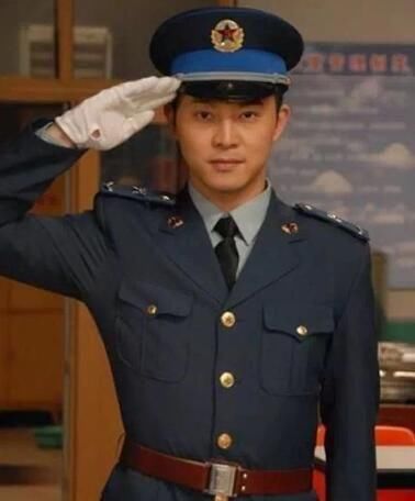  沙溢|叫沈腾太生疏，叫腾哥又显老，谁注意沙溢的称呼：太腻歪了！