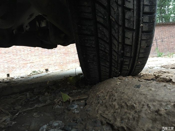 自动驻车|细雨绵绵，野外拉练爱车哈弗H6，附车身配置和外观报告！