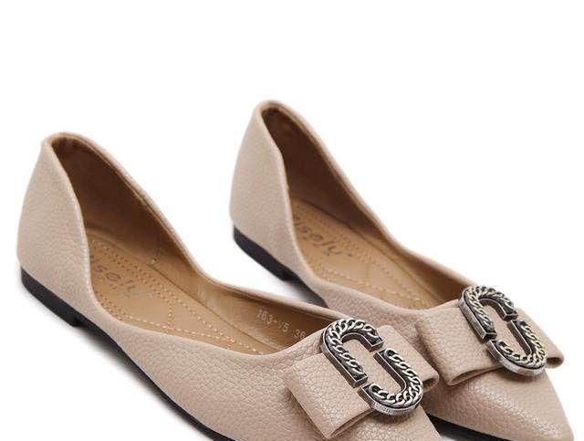  洋气|春天鞋子别乱买，要买就买这几款单鞋，7080穿洋气有女人味