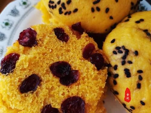 混合面|南瓜混合面奶香发糕，有营养又蓬松暄软不塌陷，口感佳老少皆宜