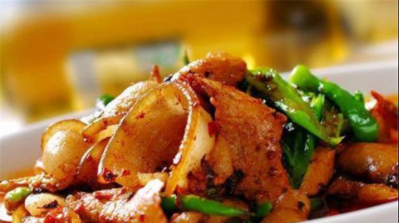  做法|精选美食：熬锅猪肉，肉汁小土豆，酱烧八爪鱼，葱油拌面的做法