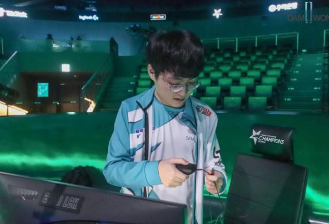  夏季赛|bang谈LCK一阵最佳阵容，Faker成过去式，上单位置引发玩家热议