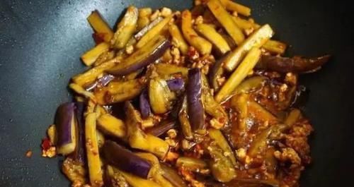 茄子|炒茄子,不要直接下锅,不入味还吸油!教你大厨做法,太香了