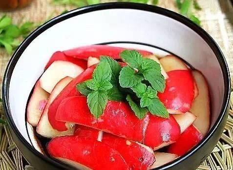  凉拌|美食精选：蒜香排骨、肉末茄子、鸡蛋炒双菇、凉拌萝卜皮