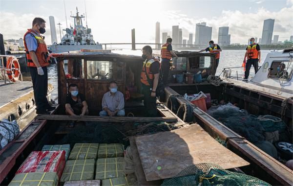  化妆品和|珠澳两地联手破获1.5亿元水上偷运走私大案