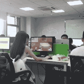 搞笑|搞笑GIF:今天可能没空了