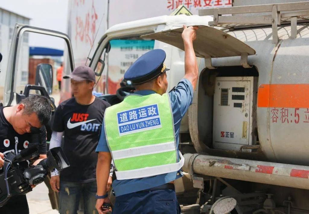  速度|直播“追缉”，杭州上演速度与激情？