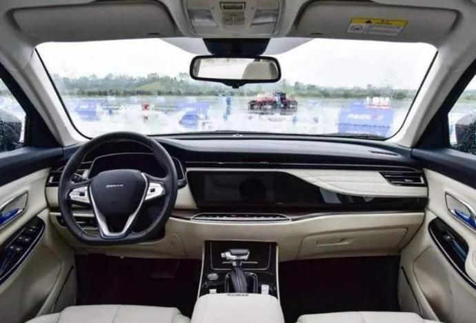 款车|长安这款车,售价非常低,配置却不低