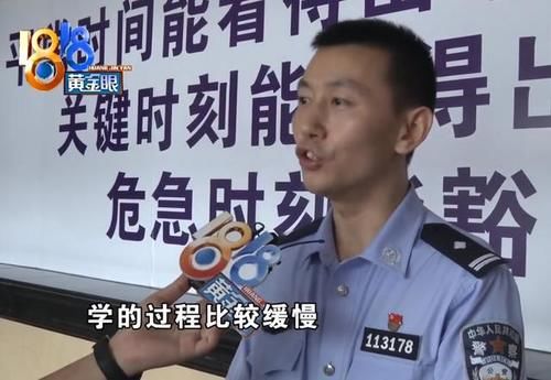  小陈姑娘|女学员被蚊子咬，男教练用唾液止痒，女子：他直接亲我