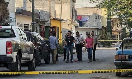  市中心|流浪汉睡在市中心的街角，凌晨被人打伤后活活烧成焦炭