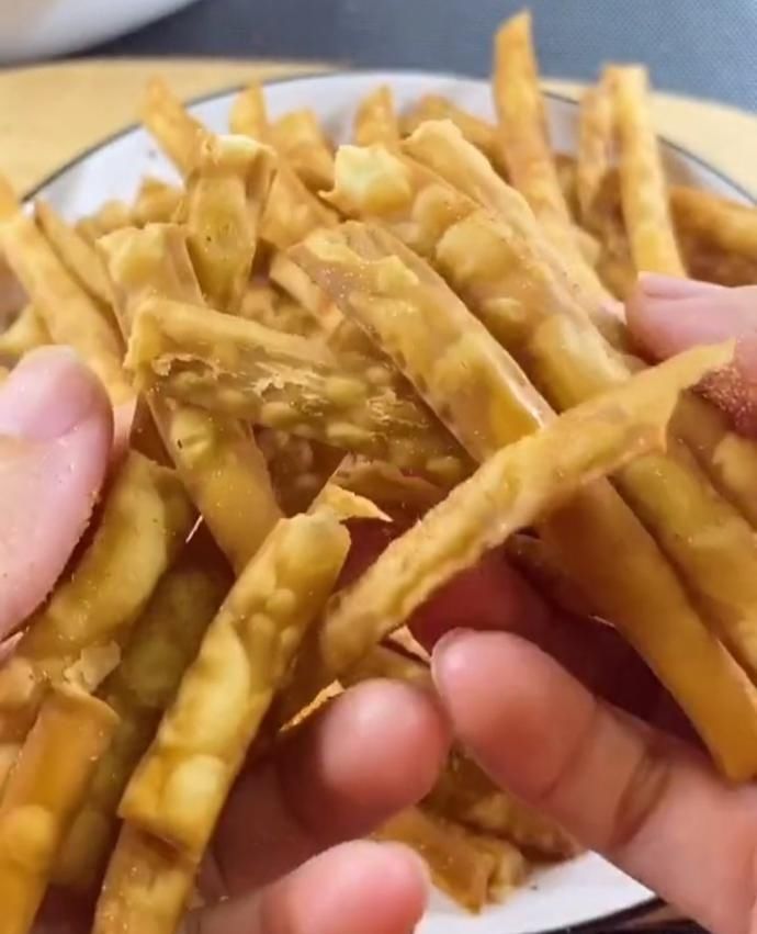  解馋|面条可以这样做，解馋又饱腹，几分钟搞定，真是越吃越香