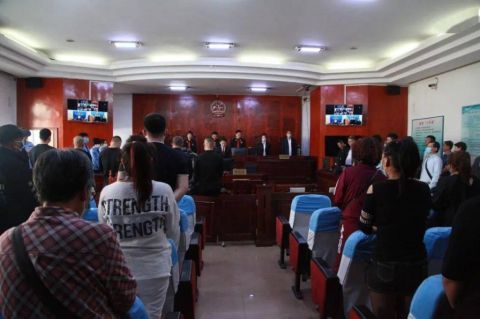 强迫交易|判了，首犯获刑20年！