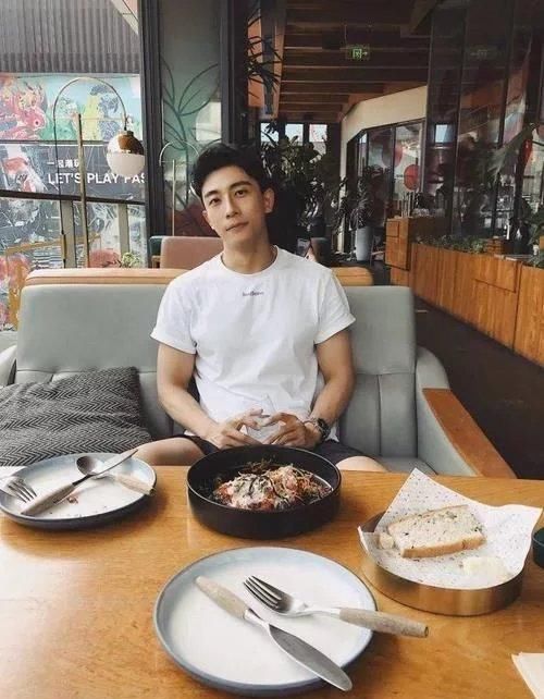  妨碍|不管你恋没恋爱，都不妨碍看别人谈恋爱！