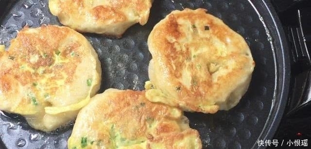 不用|两个鸡蛋,一碗面粉,不用揉面,筷子搅一搅,孩子嚷着还没吃够!